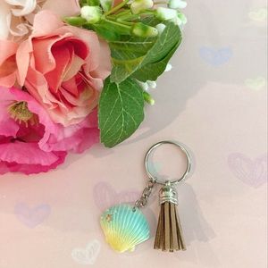 Kawaii keychain. Seashells.